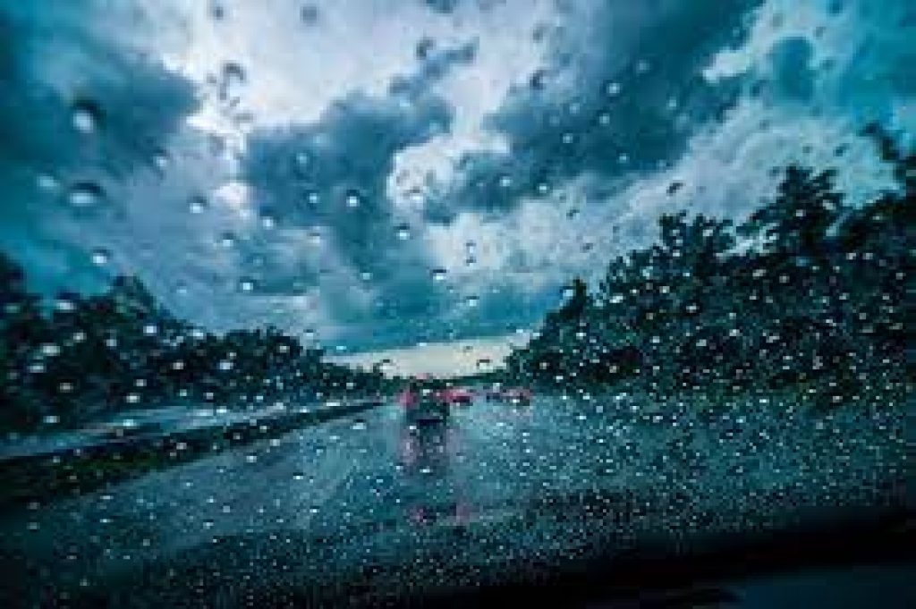 Come guidare sotto la pioggia